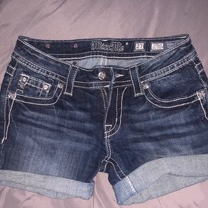 Miss Me denim jean shorts size 27